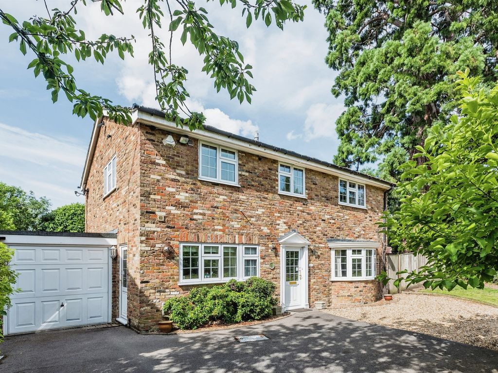 4 bed detached house for sale in Churchfield Lane, Benson, Wallingford OX10, £900,000 Zoopla