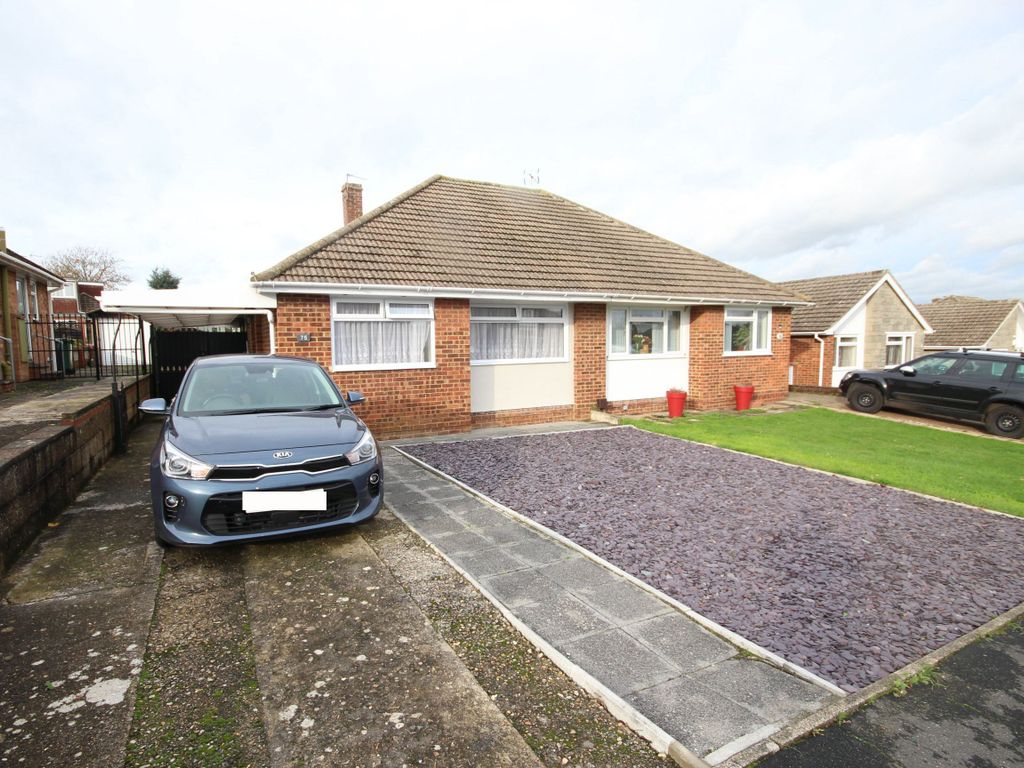 2 bed semidetached bungalow for sale in Newbury Avenue, Allington ME16