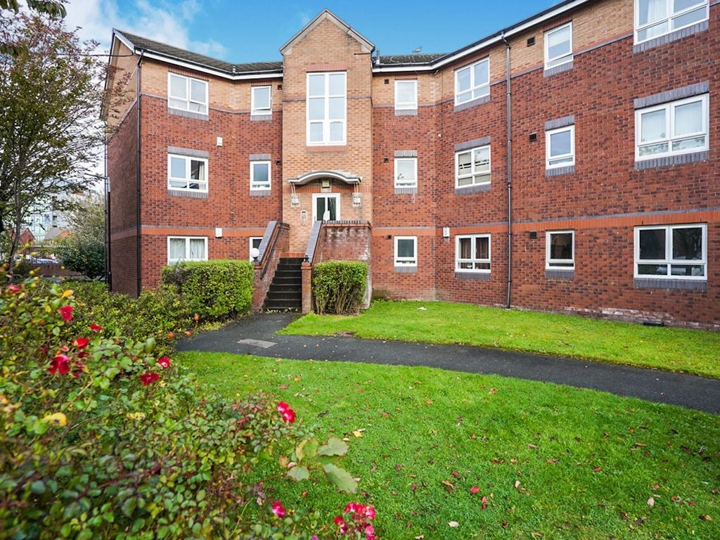 2 bed flat to rent in Princes Gardens Highfield Street, Liverpool L3, £