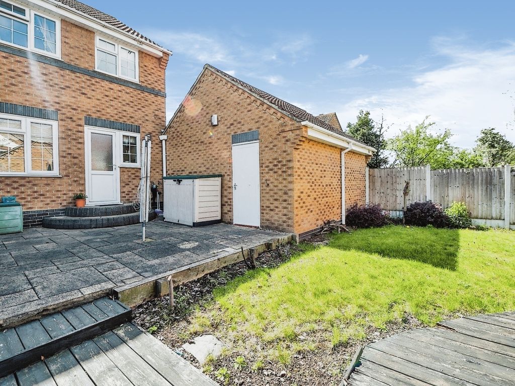 3 bed semidetached house for sale in Caravel Close, Chafford Hundred