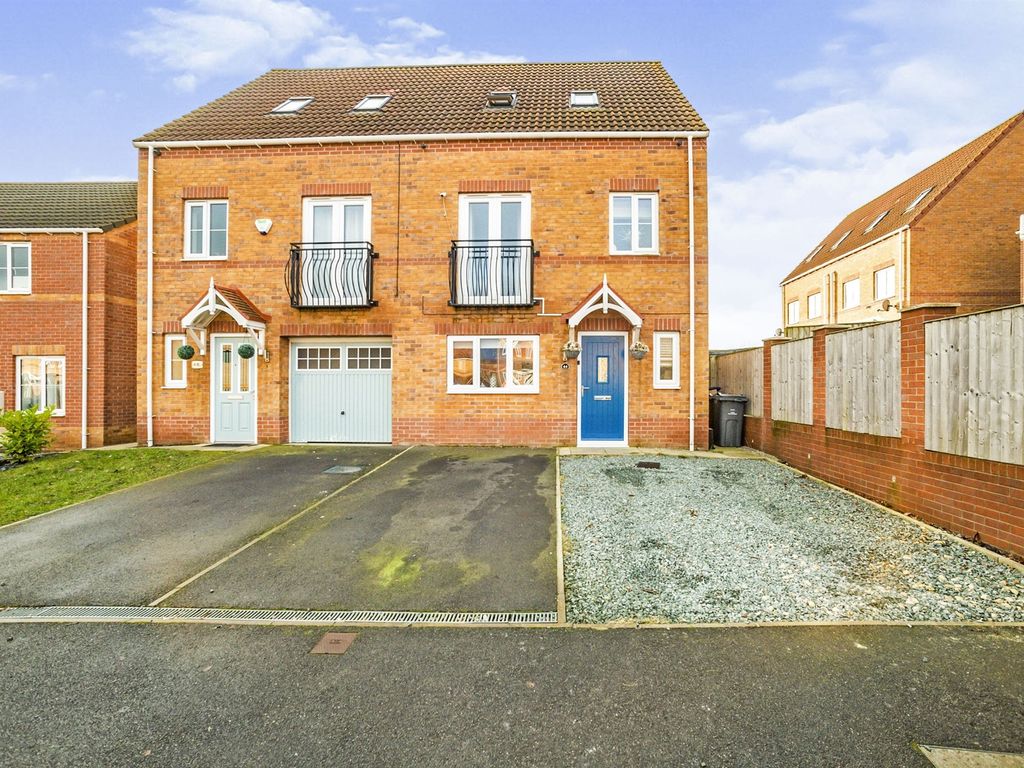 3 bed semidetached house for sale in Thornham Meadows, Goldthorpe