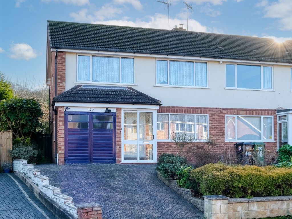 3 bed semidetached house for sale in Vicarage Crescent, Batchley