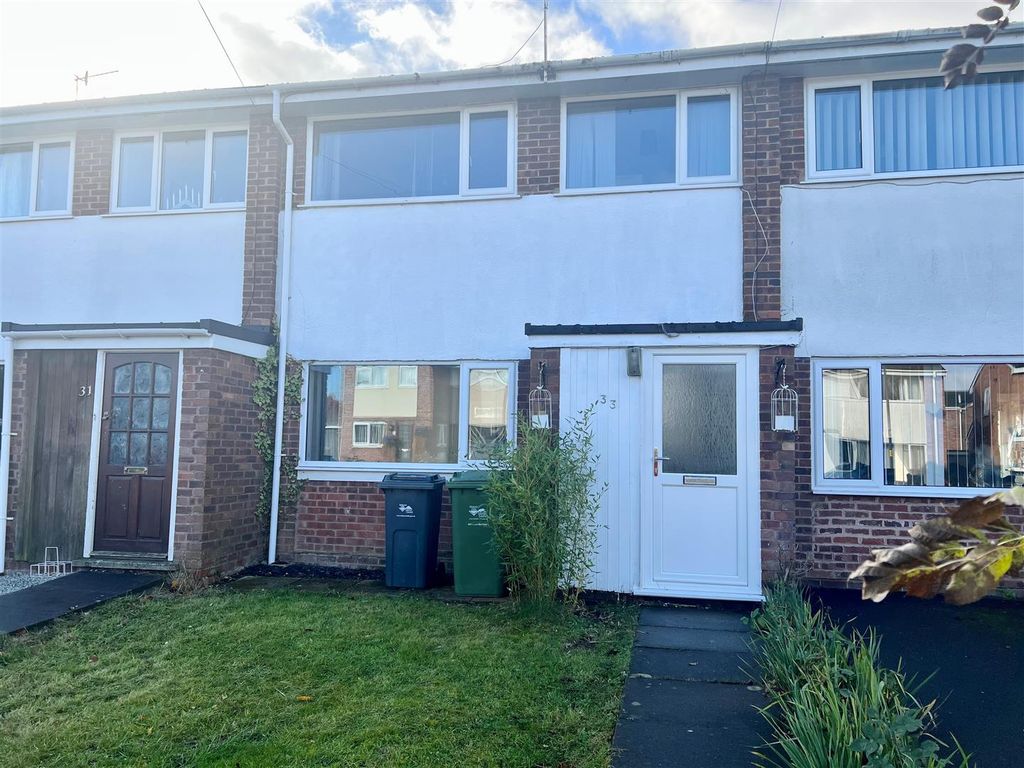 3 bed terraced house for sale in Gardens Walk, UptonUponSevern