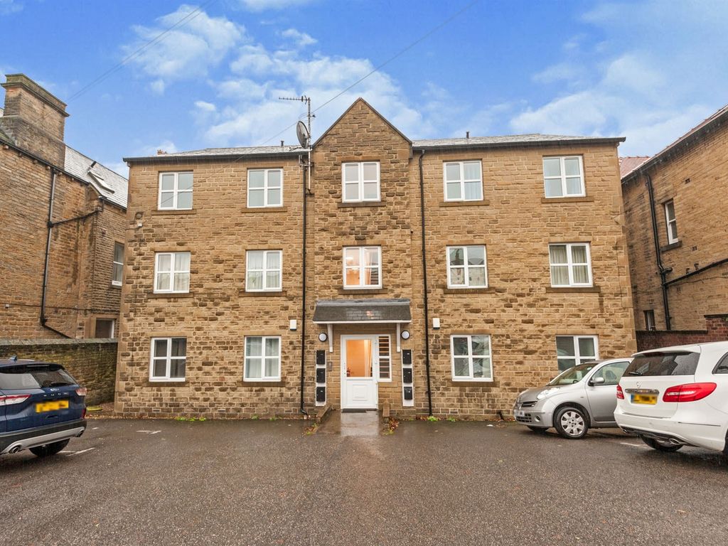 Park Drive, Huddersfield HD1