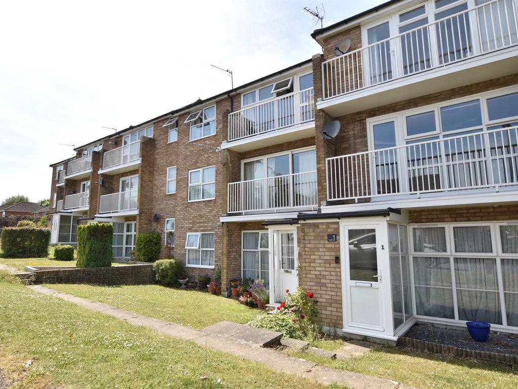 2 bed flat for sale in Bideford Green, Leighton Buzzard LU7 Zoopla