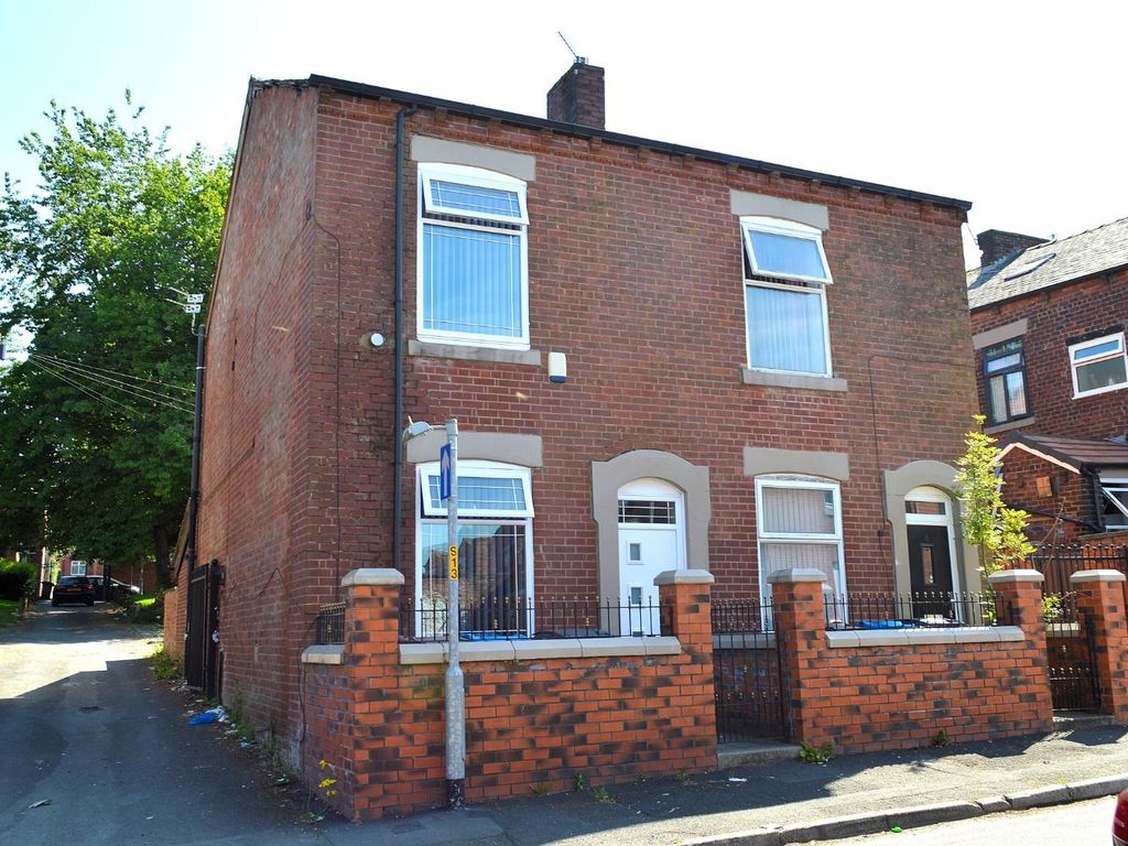 2 bed semidetached house for sale in Worcester Street, Chadderton