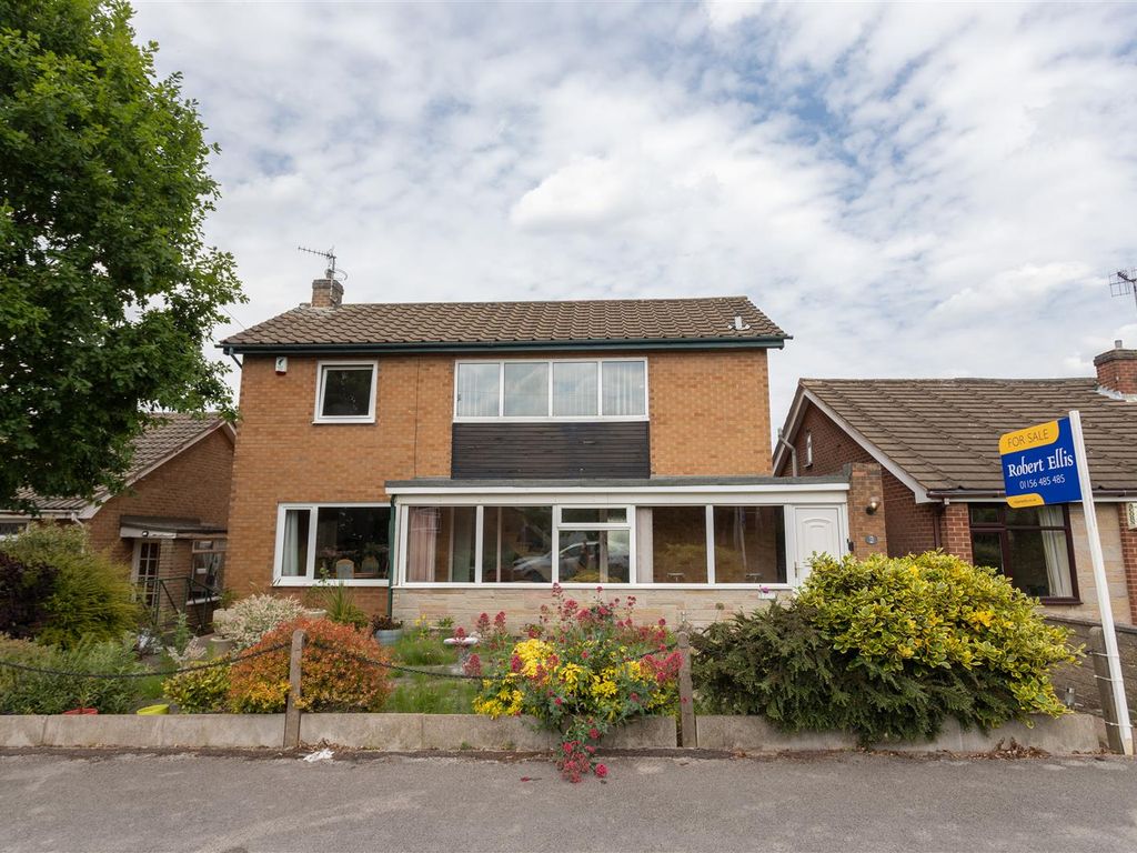 4 bed detached house for sale in Middlebeck Drive, Arnold, Nottingham