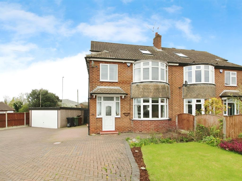 4 bed semidetached house for sale in Bar Lane, Garforth, Leeds LS25, £