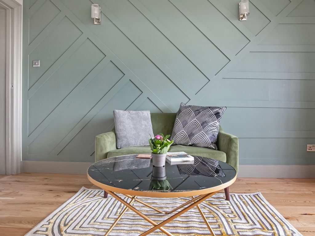 Ealing Village, Ealing W5