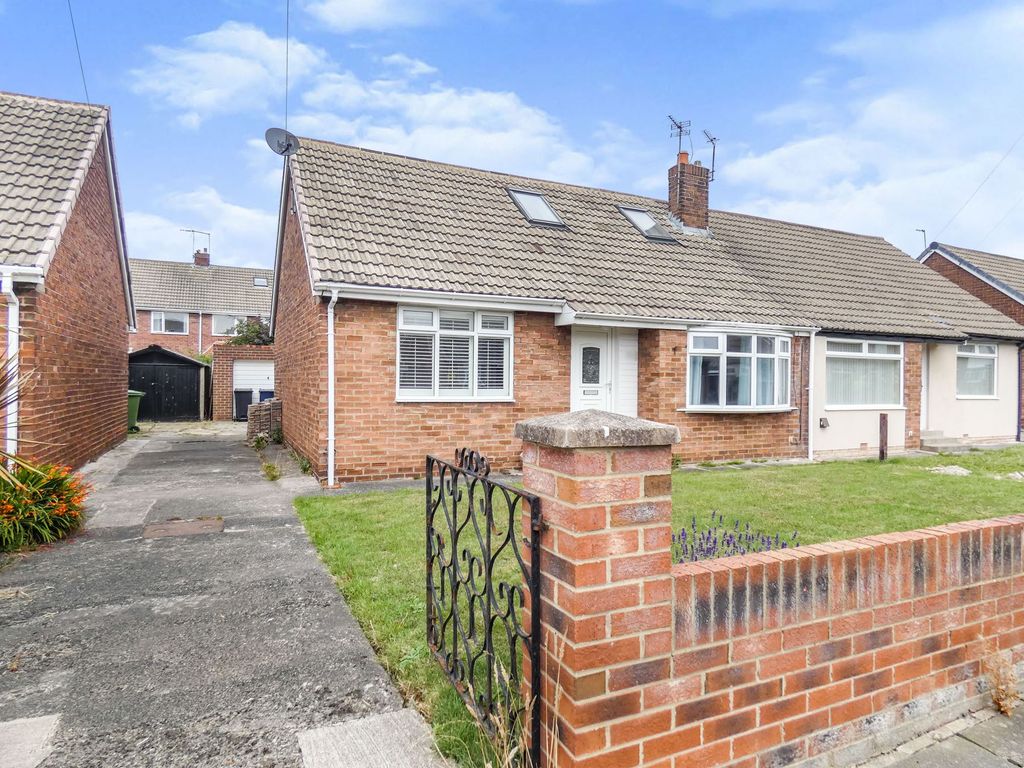 3 bed bungalow for sale in Windsor Drive, Cleadon, Sunderland SR6 Zoopla