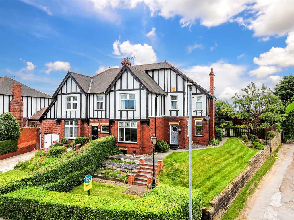 4 bed semidetached house for sale in Manygates Lane, Sandal, Wakefield