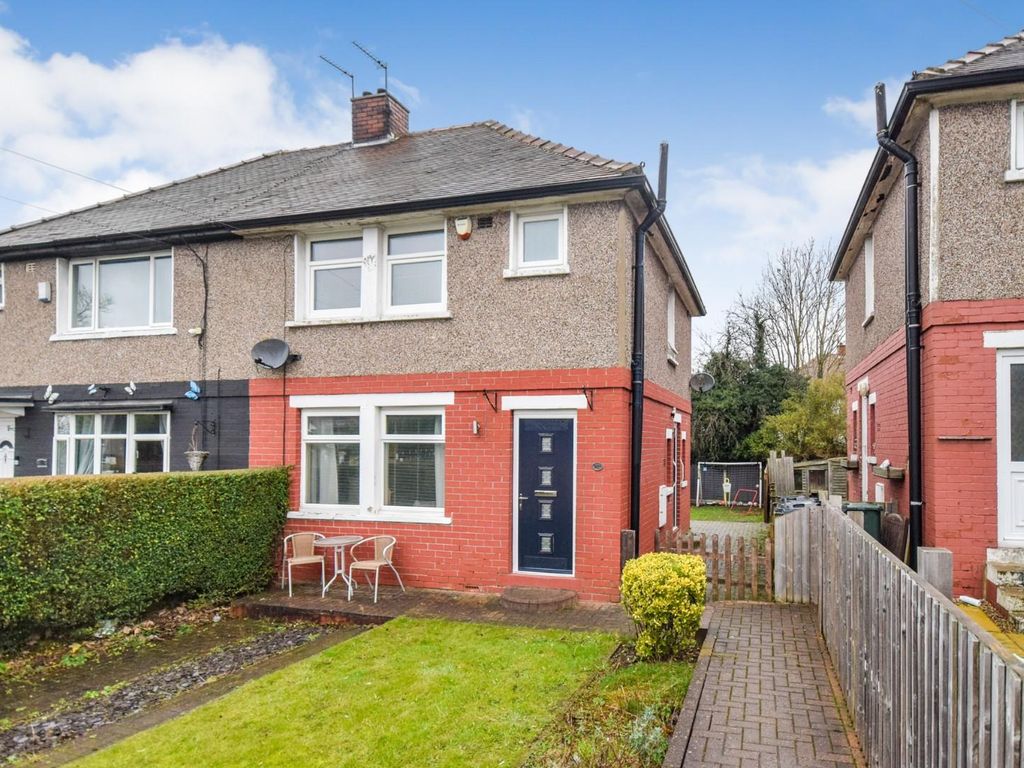 3 bed semidetached house for sale in Swain House Road, Bradford BD2, £