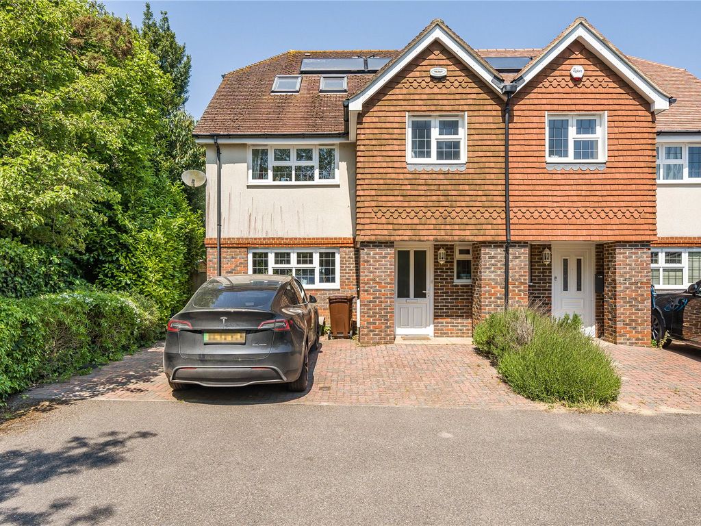 4 bed semidetached house for sale in Stanstead Close, Caterham, Surrey