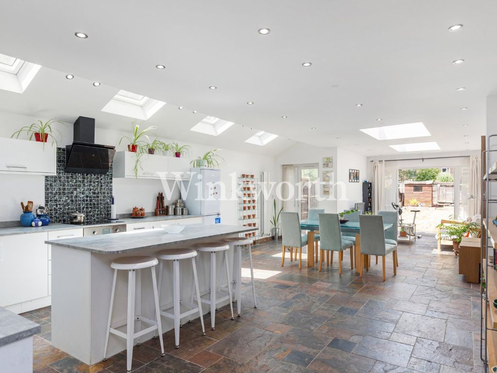 5 bed terraced house for sale in Allison Road, Harringay Ladder N8, £