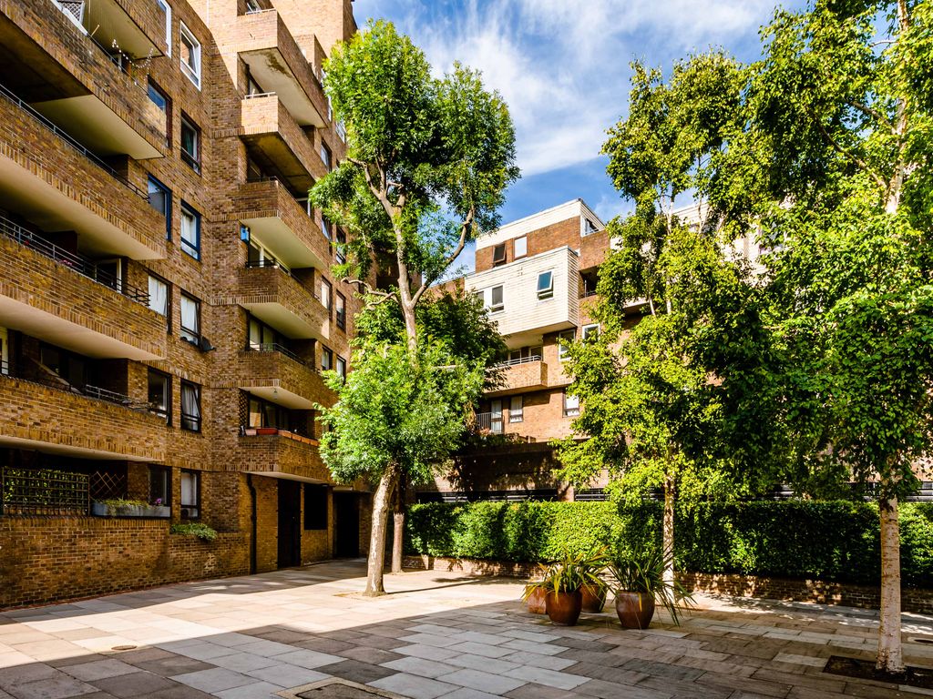 2 bed flat for sale in St Anthony's Close, St Anthony's Close, Wapping