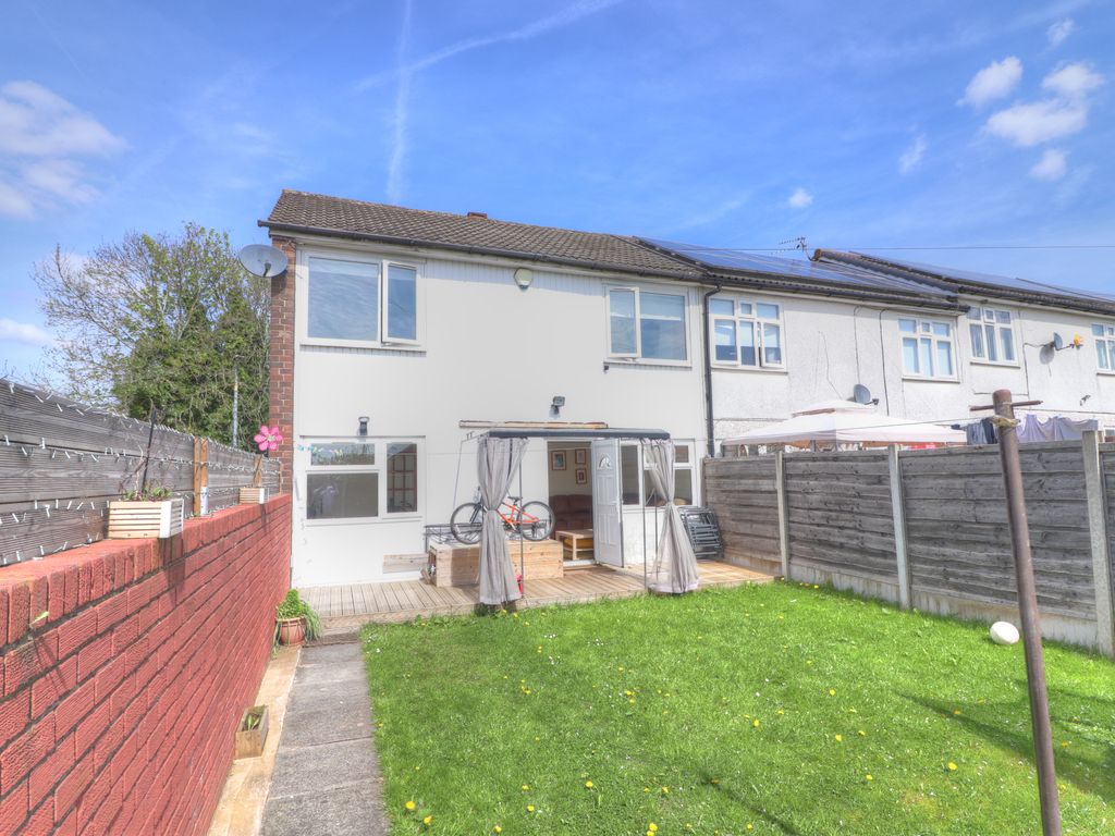 3 bed terraced house for sale in Millfield Walk, Manchester M40 Zoopla