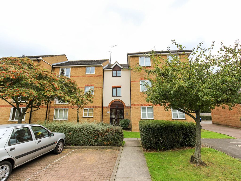 1 bed flat for sale in Beaufort Close, London E4 Zoopla