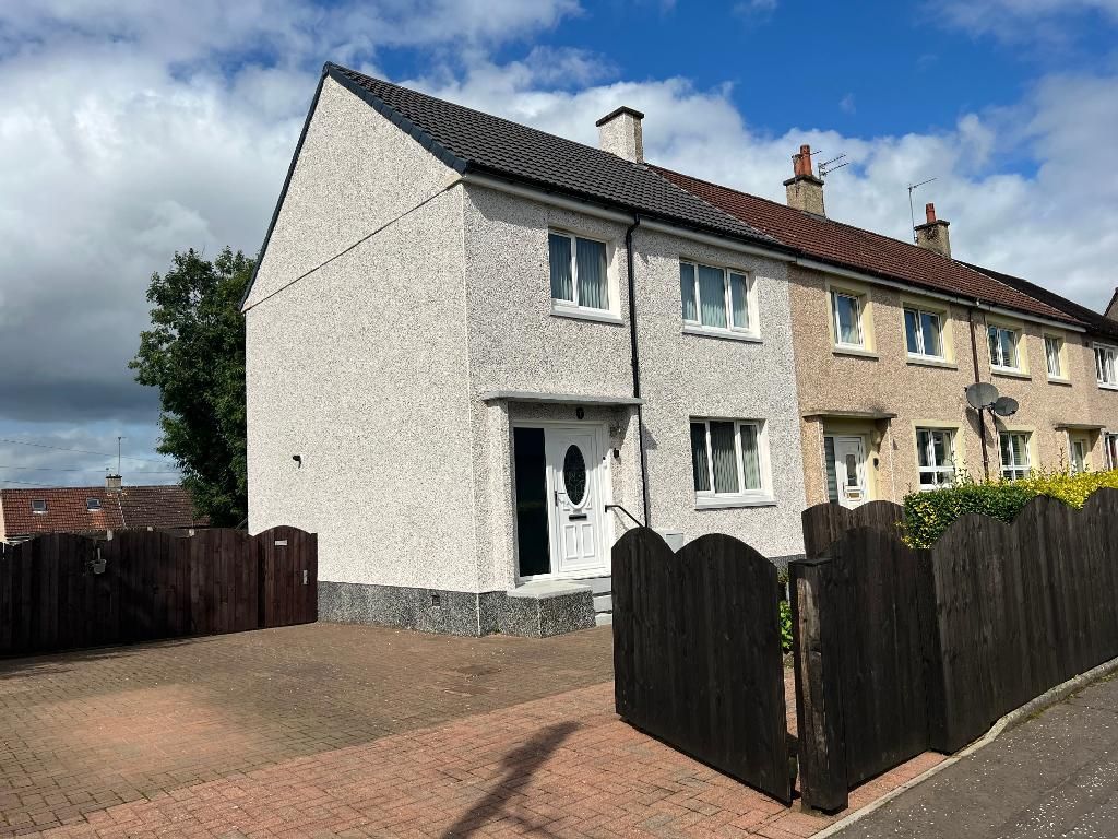 3 bed end terrace house for sale in Castle Gardens, Moodiesburn G69, £
