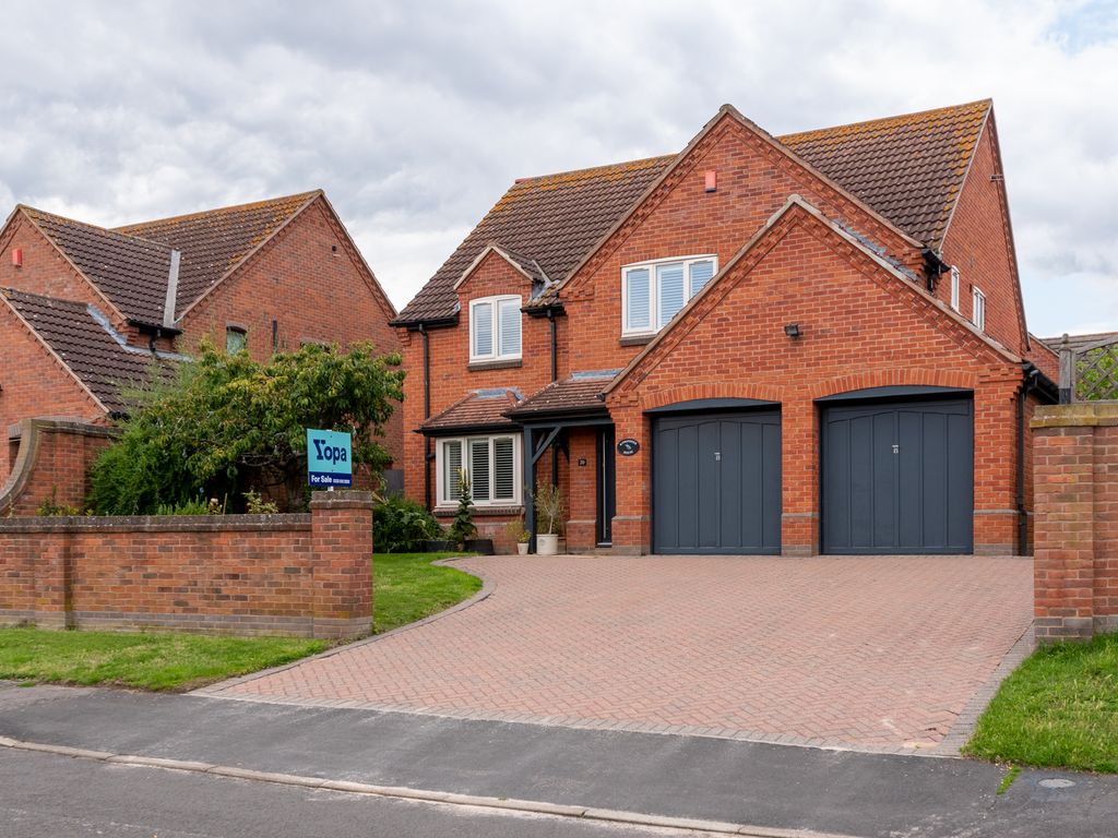 5 bed detached house for sale in Lilley Street, Long Bennington, Newark