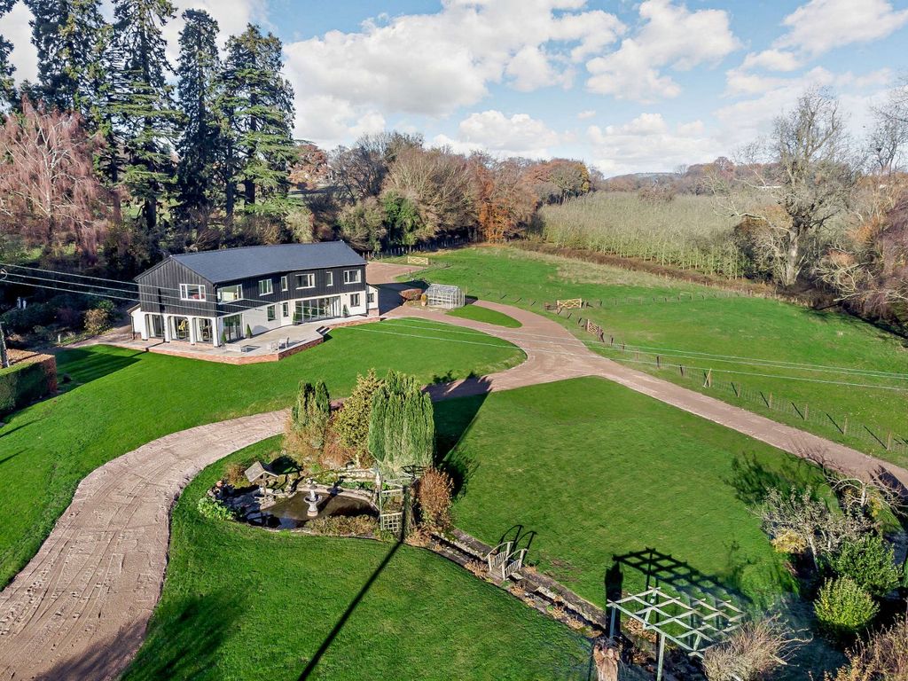 6 bed detached house for sale in Lyonshall, Kington, Herefordshire