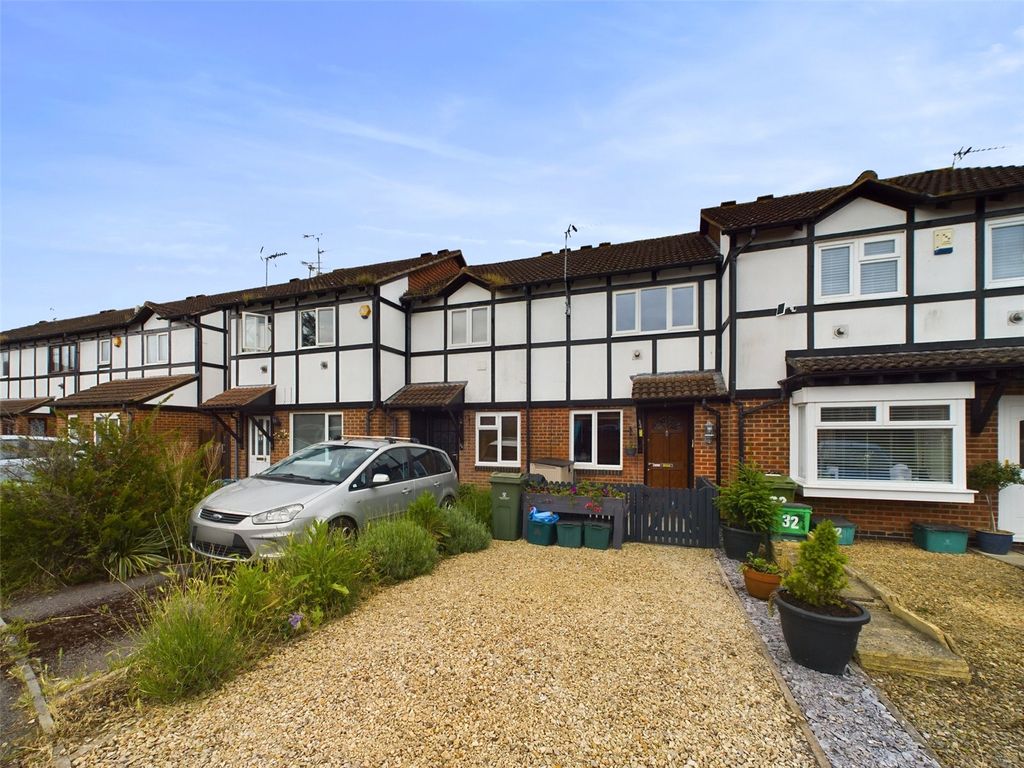 2 bed terraced house for sale in Willowbrook Drive, Cheltenham