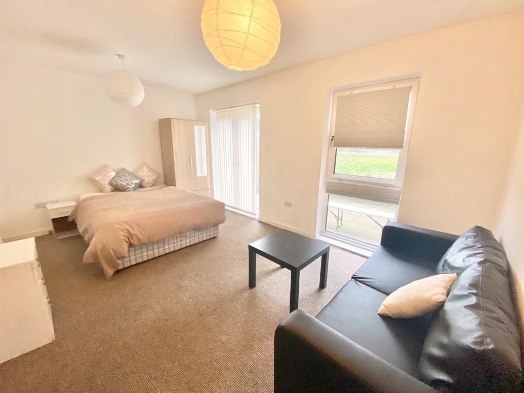 Block of flats for sale in Cavendish Road, Salford M7, £55,300 Zoopla