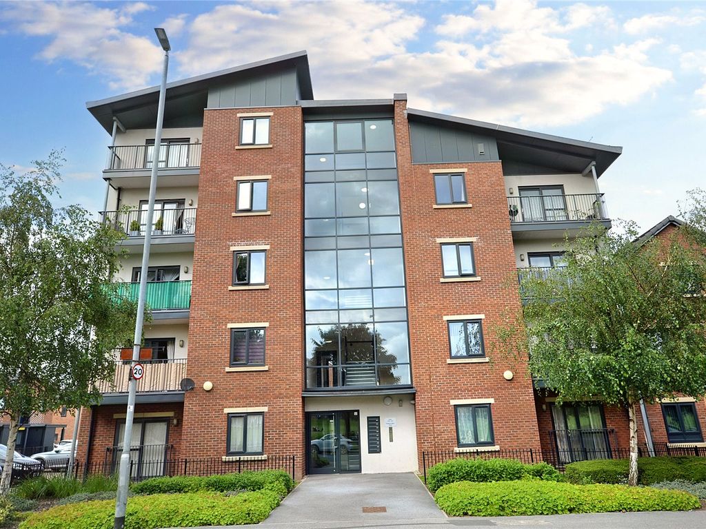 2 bed flat for sale in Holbeck Moor Road, Leeds, West Yorkshire LS11, £