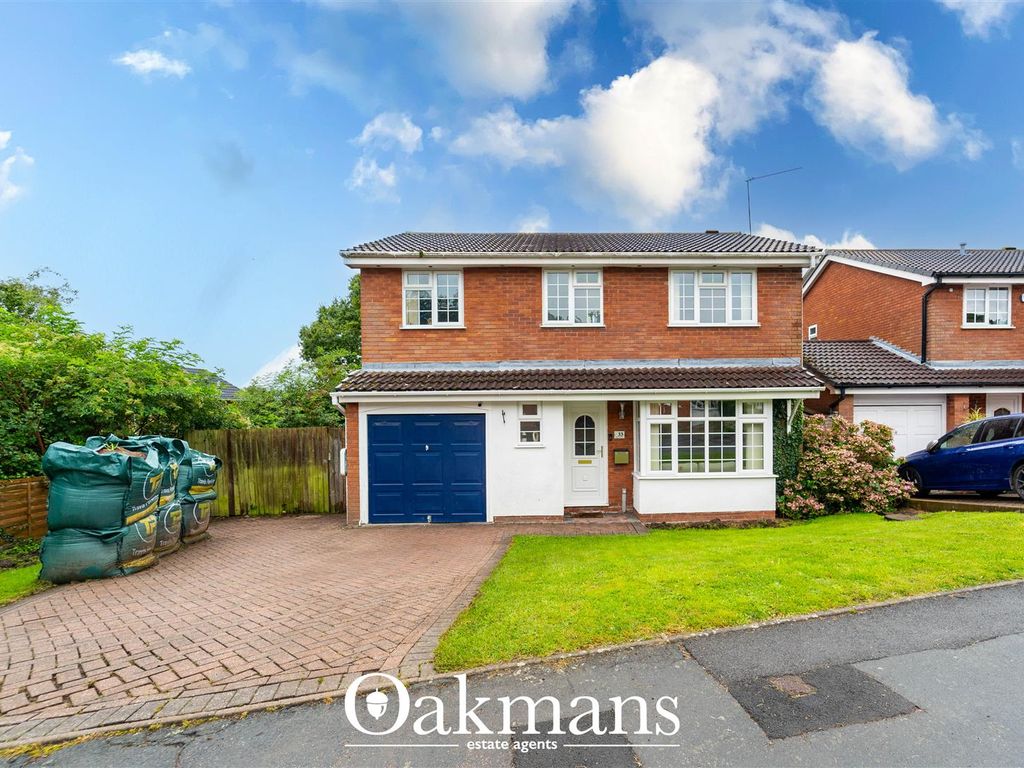 4 bed detached house for sale in Spring Vale Road, heath, Redditch
