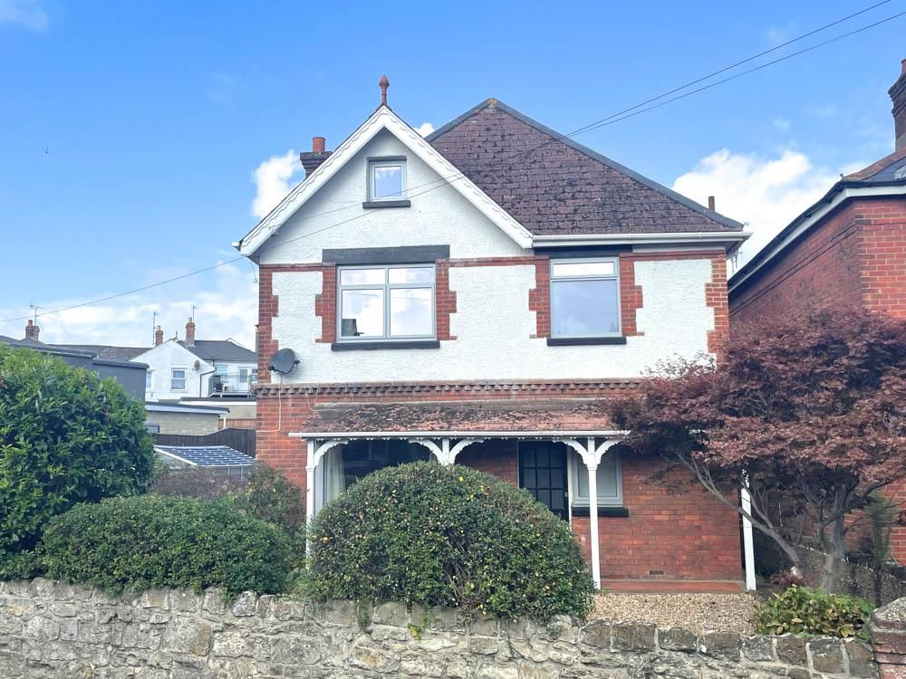3 bed detached house for sale in Clarendon Road, Shanklin PO37, £