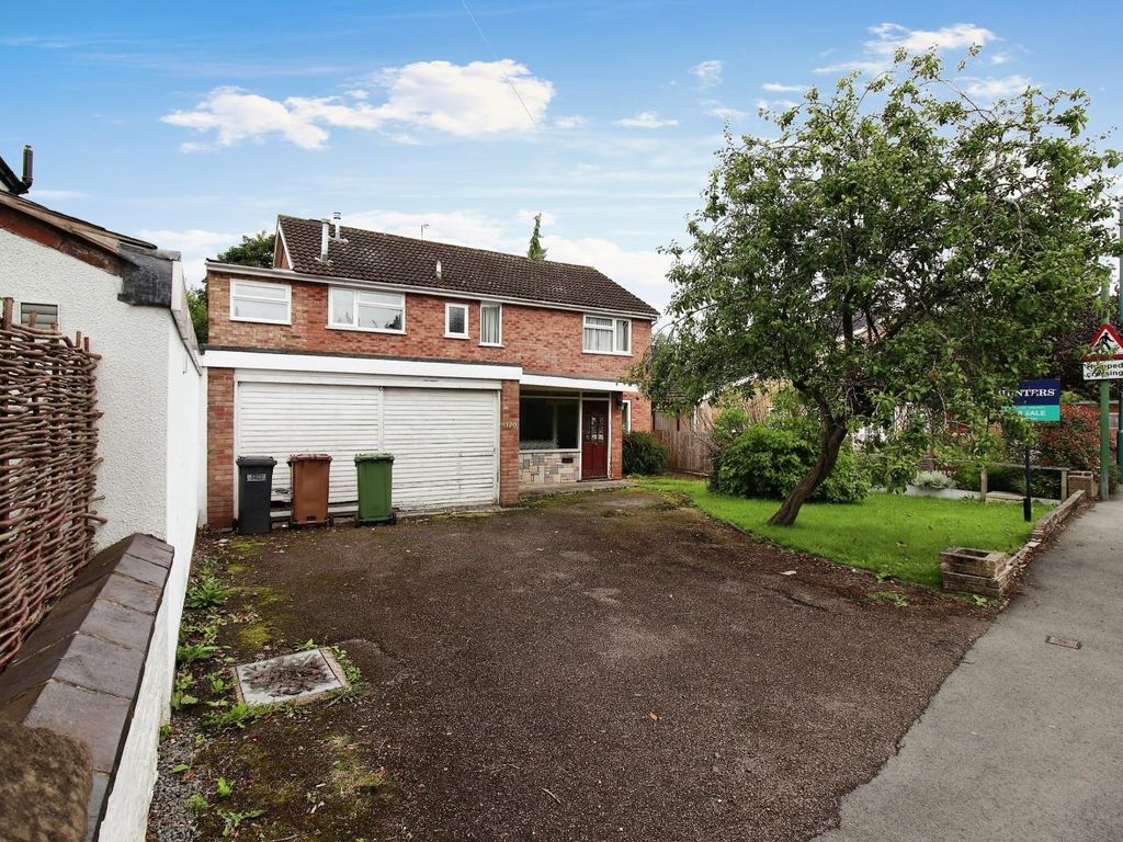 4 bed detached house for sale in Lodge Road, Knowle, Solihull B93, £