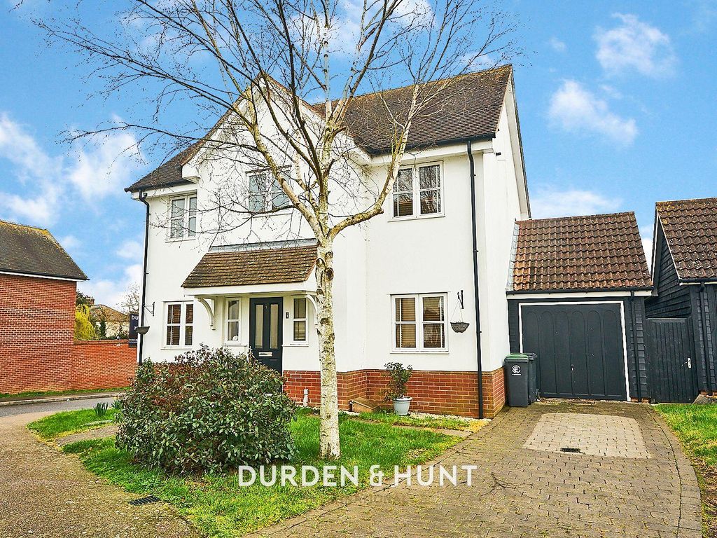 4 bed detached house for sale in Mill Grove, High Ongar CM5 Zoopla