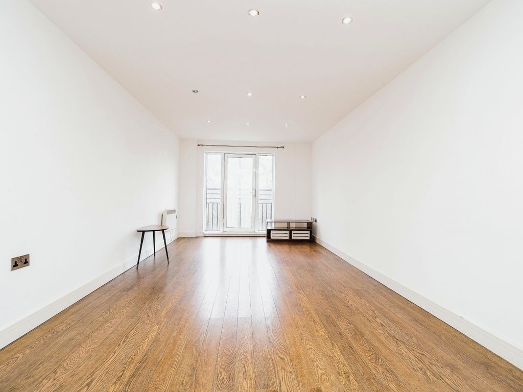 2 bed flat for sale in Windmill Lane, London E15, £350,000 Zoopla