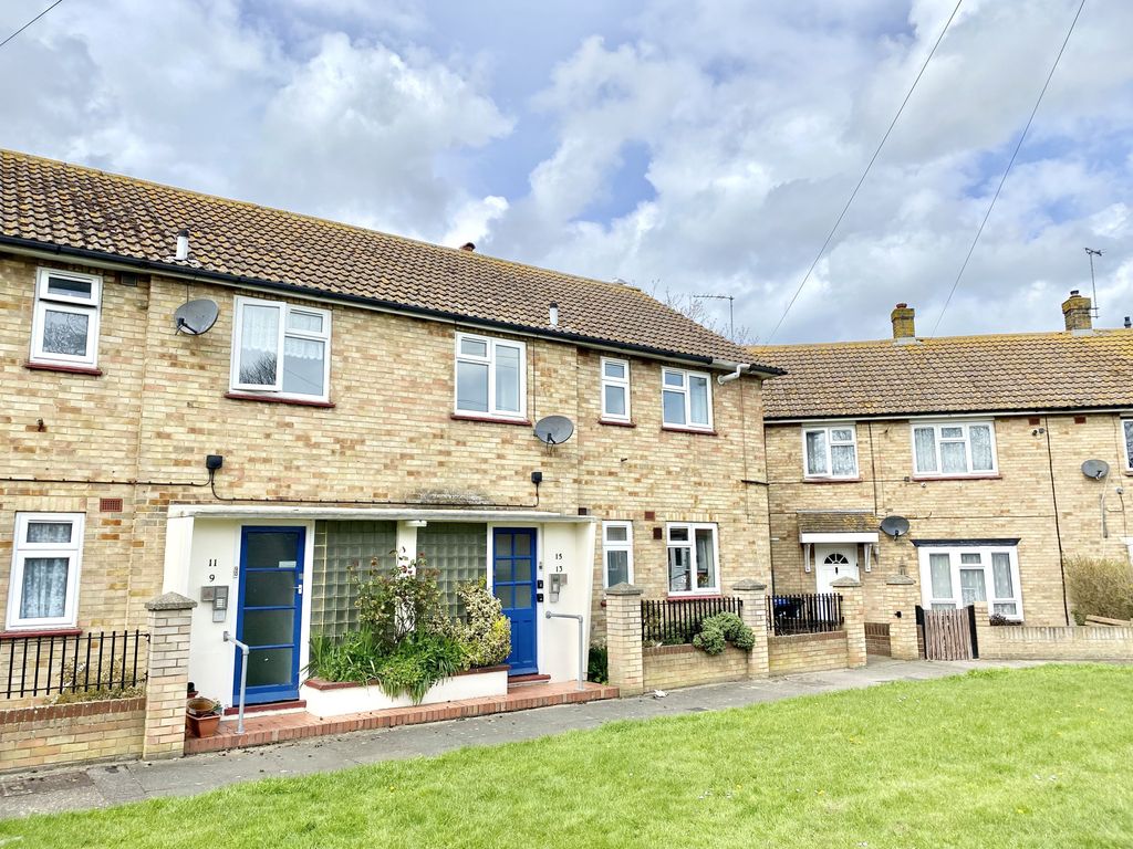 1 bed flat to rent in Edinburgh Road, Margate CT9, £800 pcm Zoopla