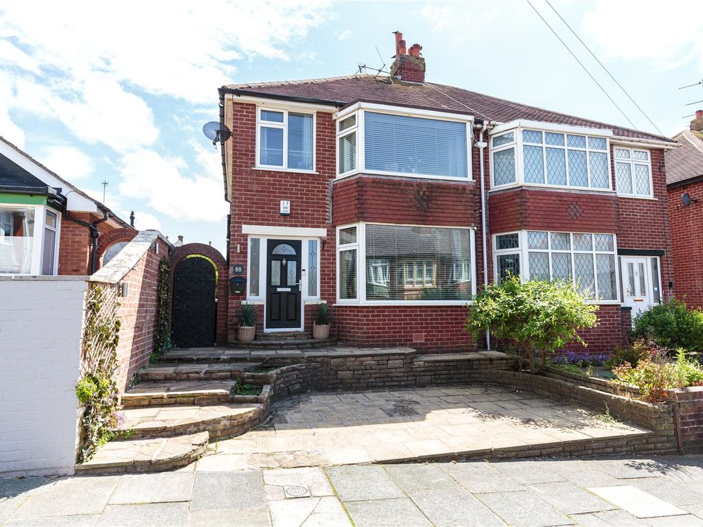 3 bed semidetached house for sale in Ingleway Avenue, Blackpool