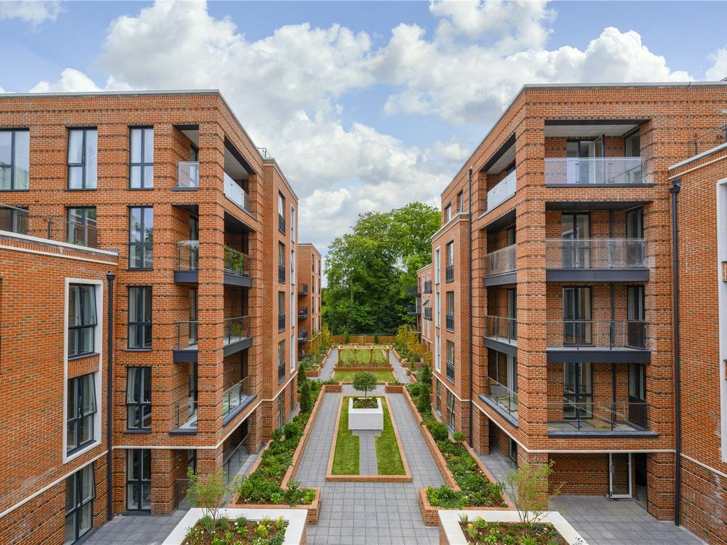 Guinevere Apartments, Knights Quarter, Winchester SO22  