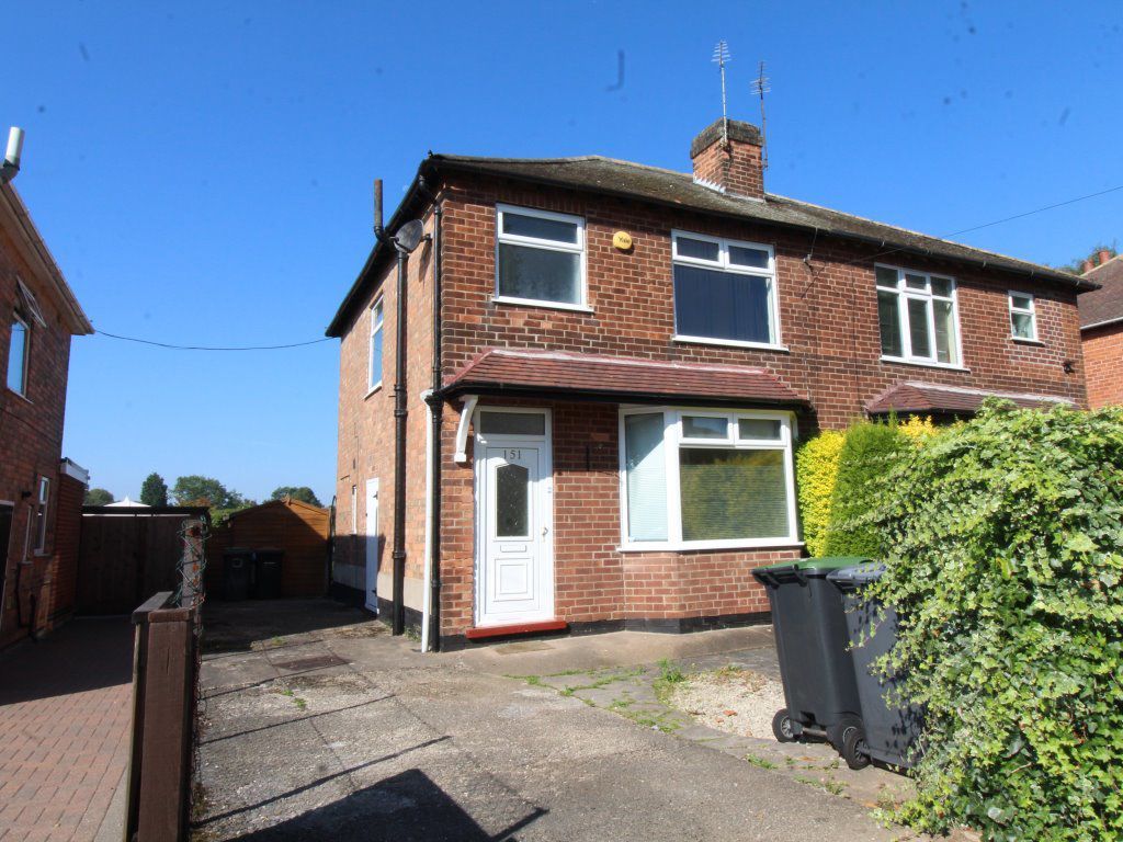 3 bed semidetached house to rent in Central Avenue, Beeston