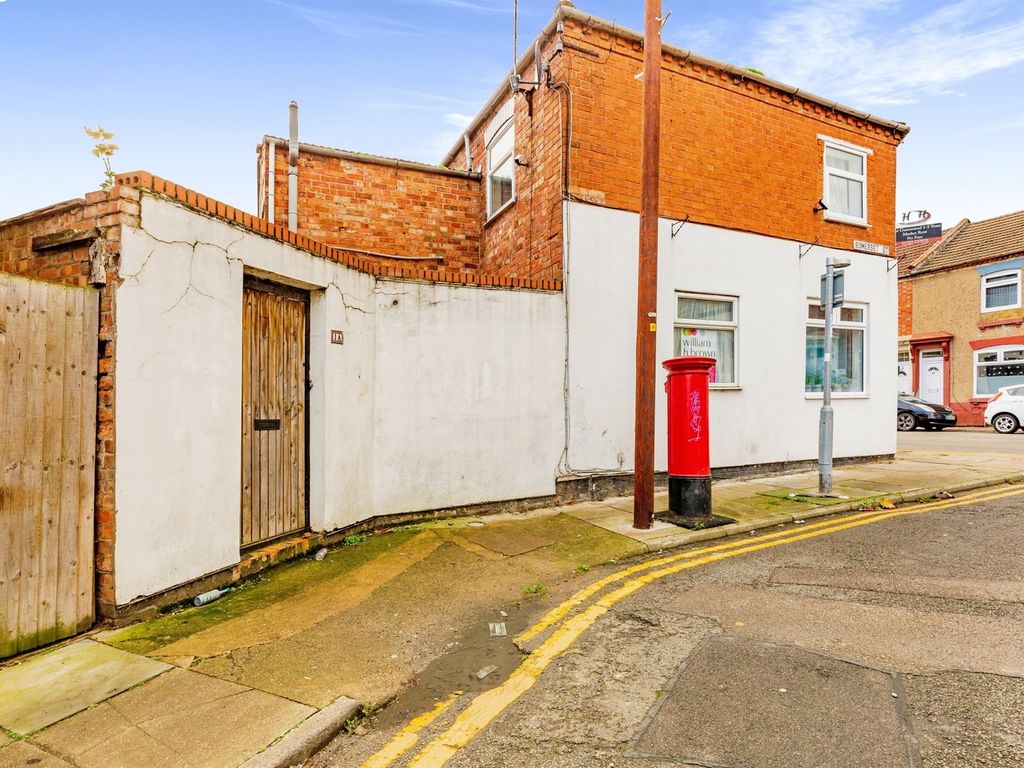 Somerset Street, The Mounts, Northampton NN1  
