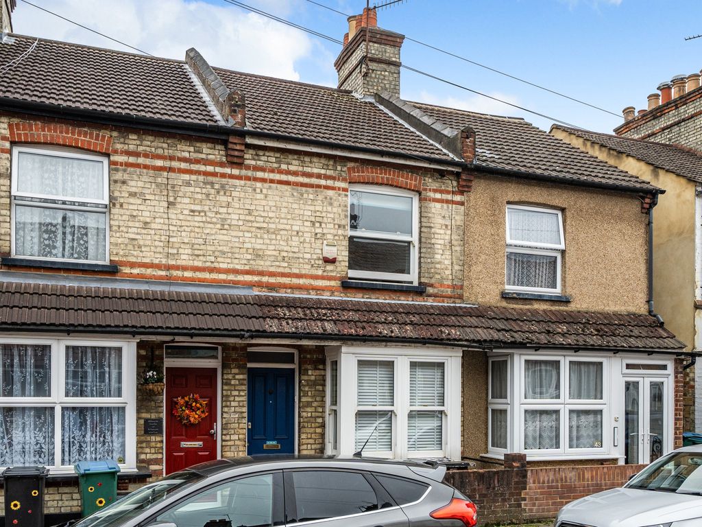 2 bed terraced house for sale in Cecil Street, Watford WD24, £330,000