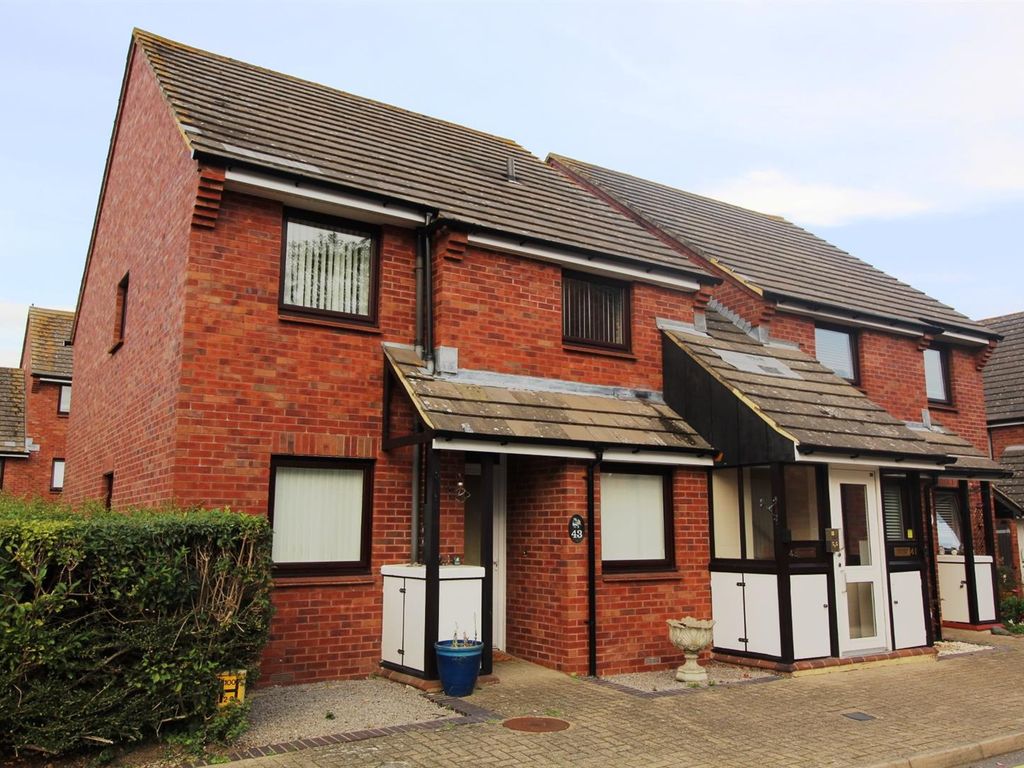 Fairhaven Egham TW20  