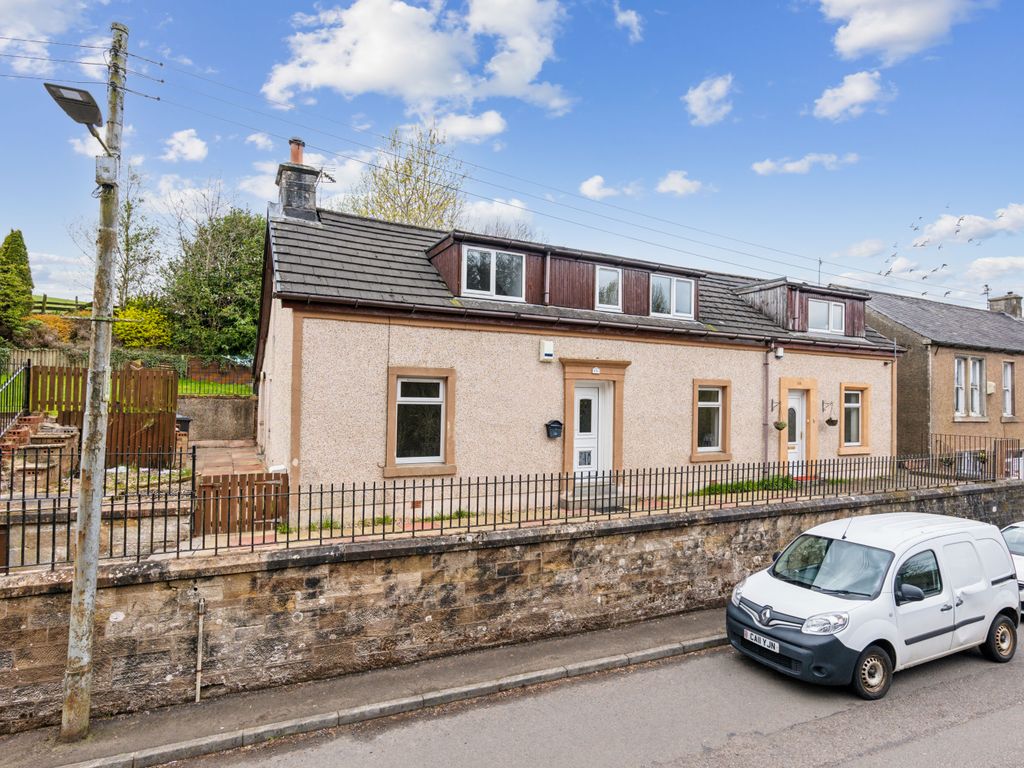 3 bed semidetached house for sale in New Trows Road, Lesmahagow