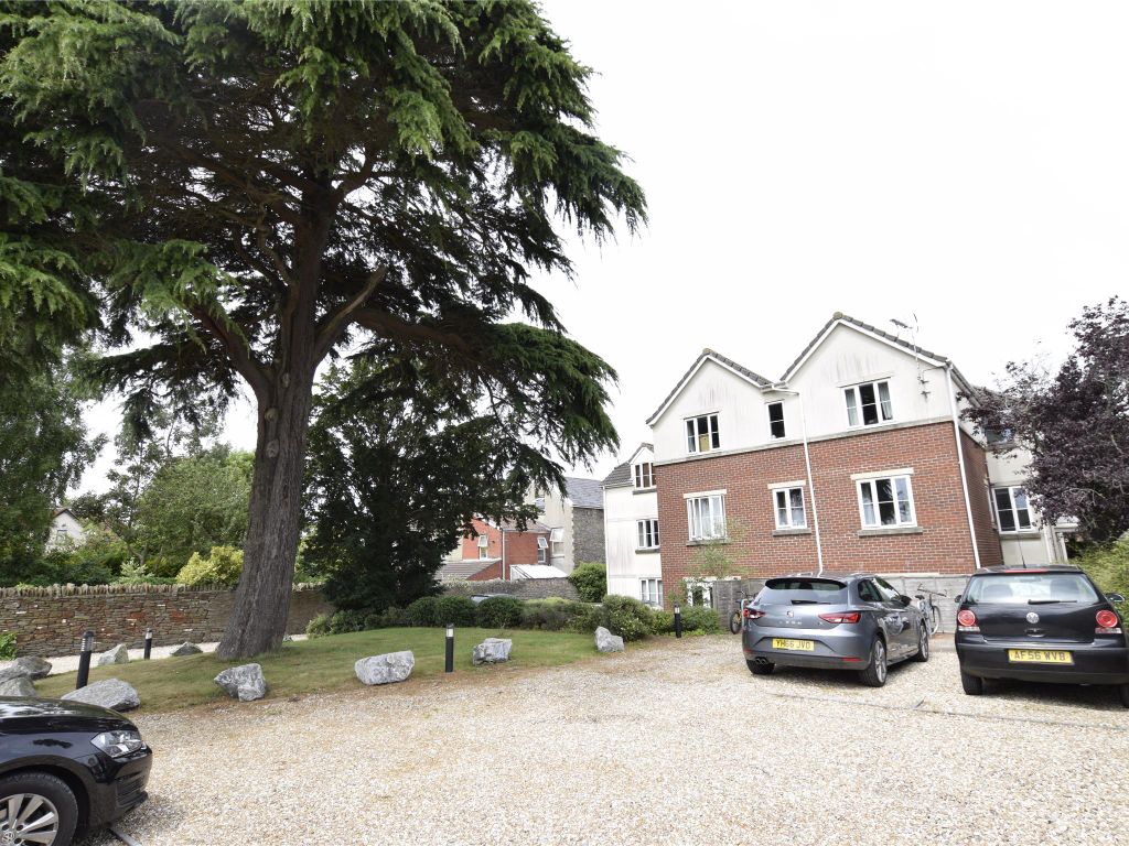2 bed flat to rent in Cedar Hill Court, 36 High Street, Staple Hill