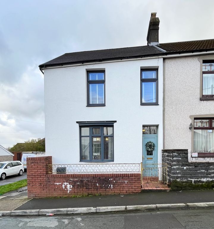 3 bed end terrace house for sale in Bryn Terrace, Aberdare, Mid