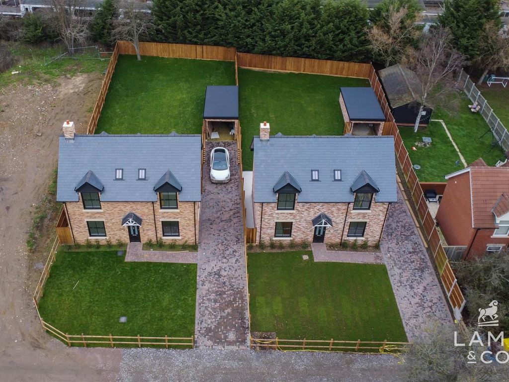 New home, 3 bed detached house for sale in Woodland View, Edward Road