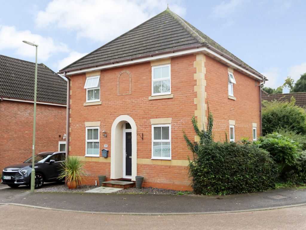 3 bed detached house for sale in Hemlock Way, Chandler's Ford SO53, £