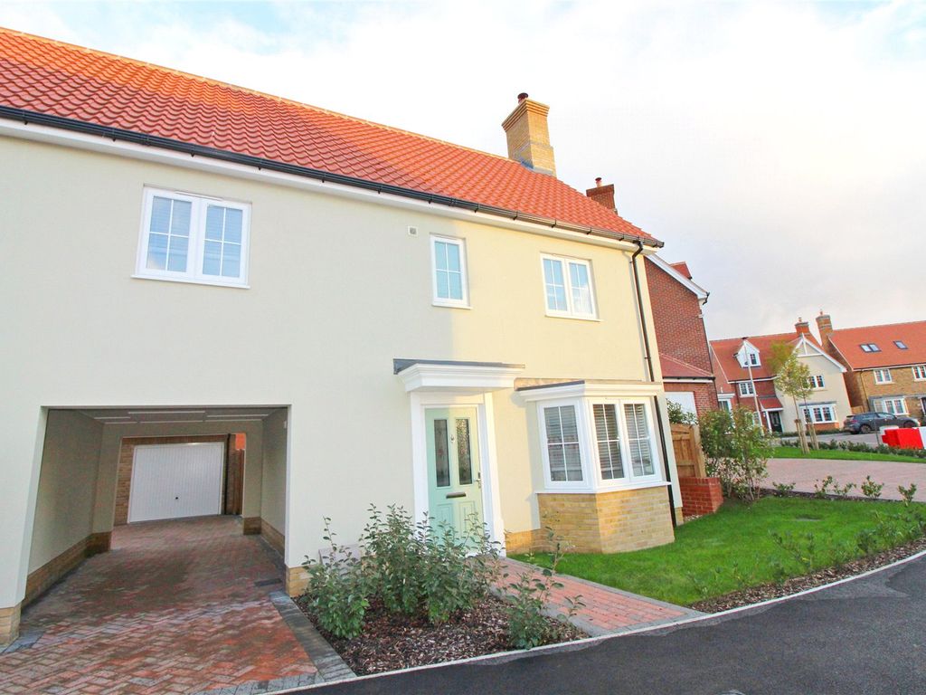 New home, 4 bed semidetached house for sale in Woodlands Park, Dunmow