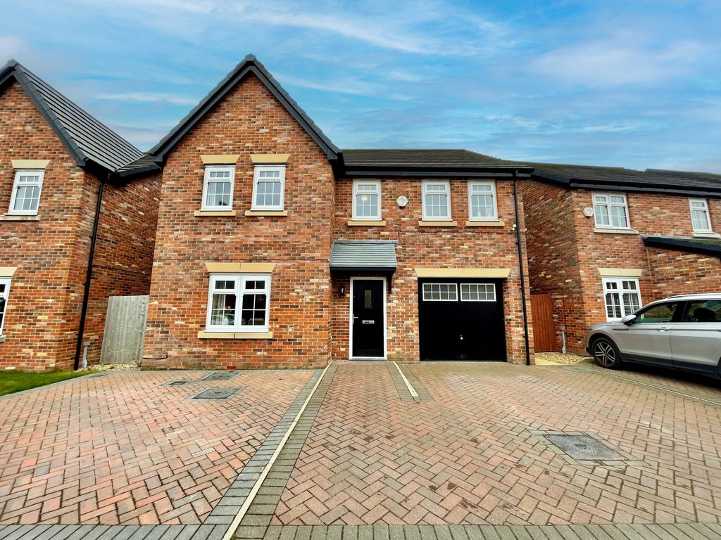 5 bed detached house for sale in Clydesdale Road, Preston PR4 Zoopla