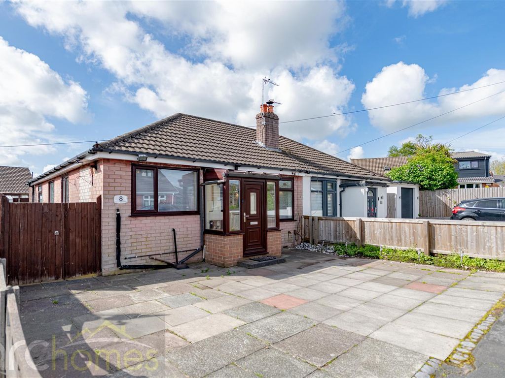 3 bed semidetached bungalow for sale in Meadowside Road, Hindley Green