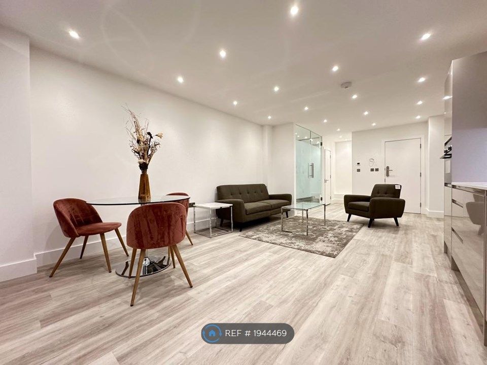 1 bed flat to rent in Holmes Road, London NW5, £2,500 pcm Zoopla