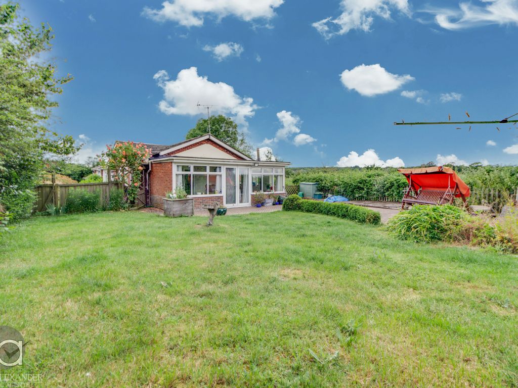 4 bed detached bungalow for sale in Woodview Road, Layer Marney