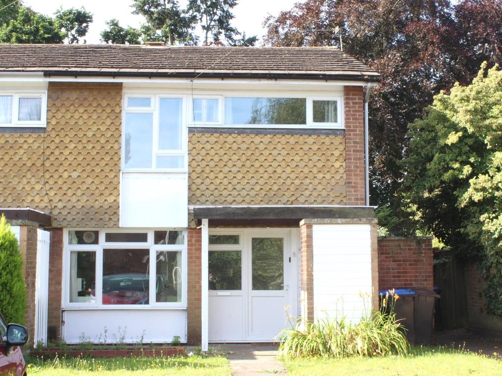 4 bed end terrace house to rent in Cherrywood Avenue, Englefield Green, Egham TW20, £2,000 pcm